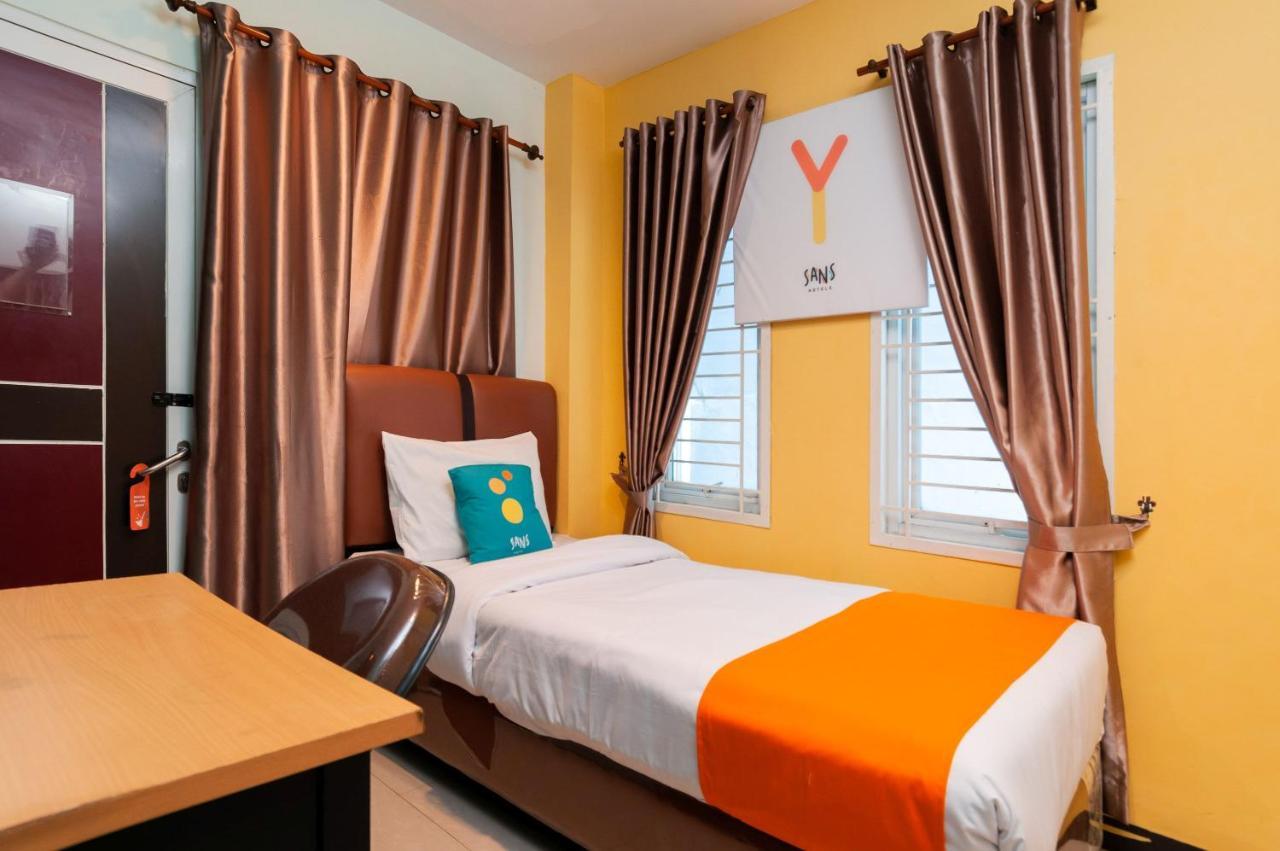 Sans Hotel Finest Medan Ngoại thất bức ảnh